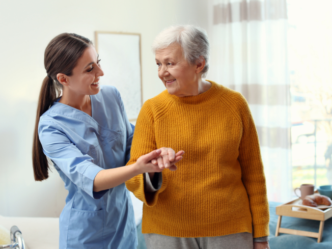 Elderly Care Dubai Dubai | DHA Licensed Elderly Care Dubai Service | HealthOne